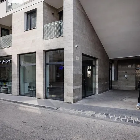 Stylish And Cozy Studio In The Heart Of The City Apartment *