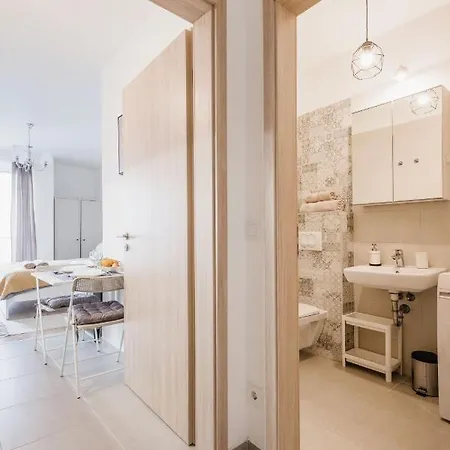 Apartment Stylish And Cozy Studio In The Heart Of The City Budapest