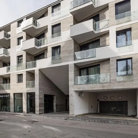 Stylish And Cozy Studio In The Heart Of The City דירה